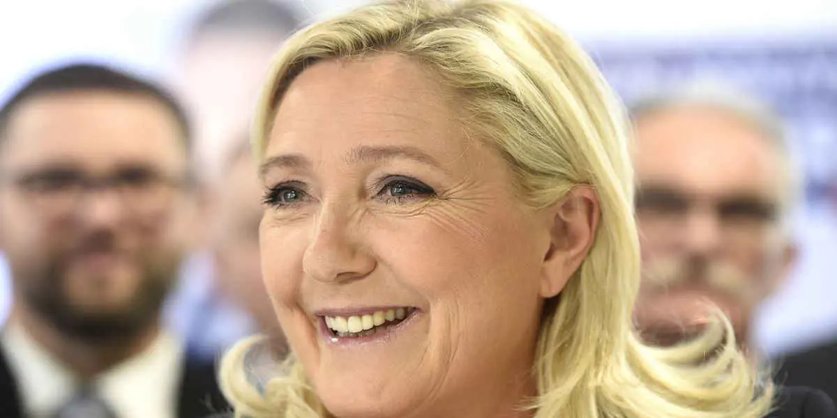 Marine LE PEN Selon Marine Le Pen, le droit à l’avortement dans la constitution est une « diversion politique »