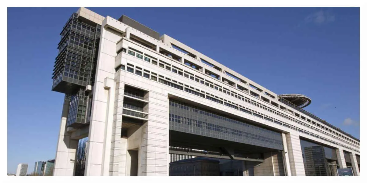 bercy - Votre Actualité au Quotidien Le taux d'intérêt de la dette publique auquel la France emprunte est de 4 %