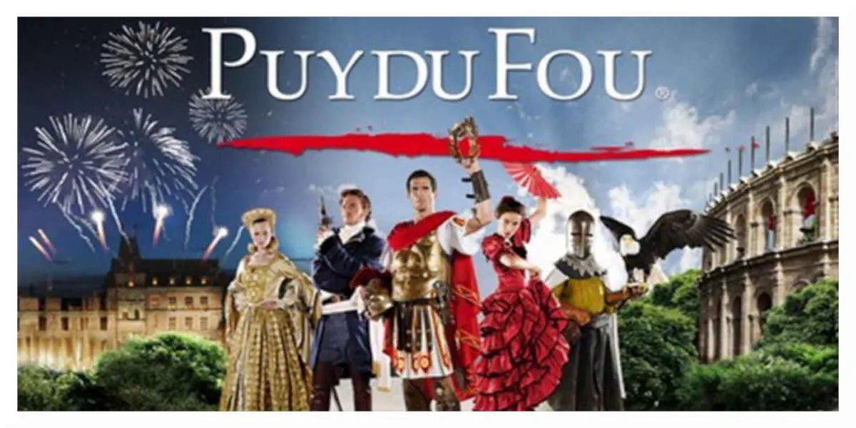 Puy du Fou : des corbeaux dressés pour ramasser les mégots