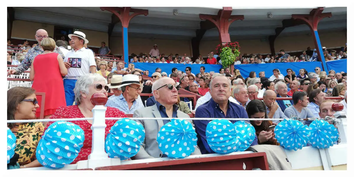 Photo Pierre Sabathié Didier Guillaume et Jacqueline Gourault a une corrida