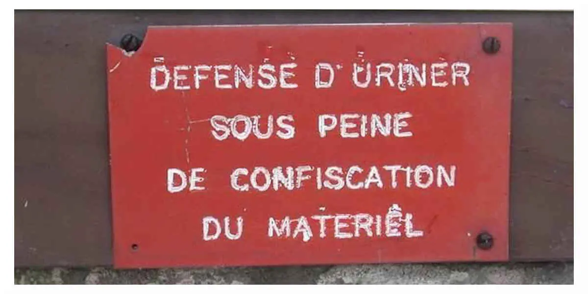 Uriner - Votre Actualité au Quotidien Les écrans publicitaires nous suivent jusque dans les urinoirs