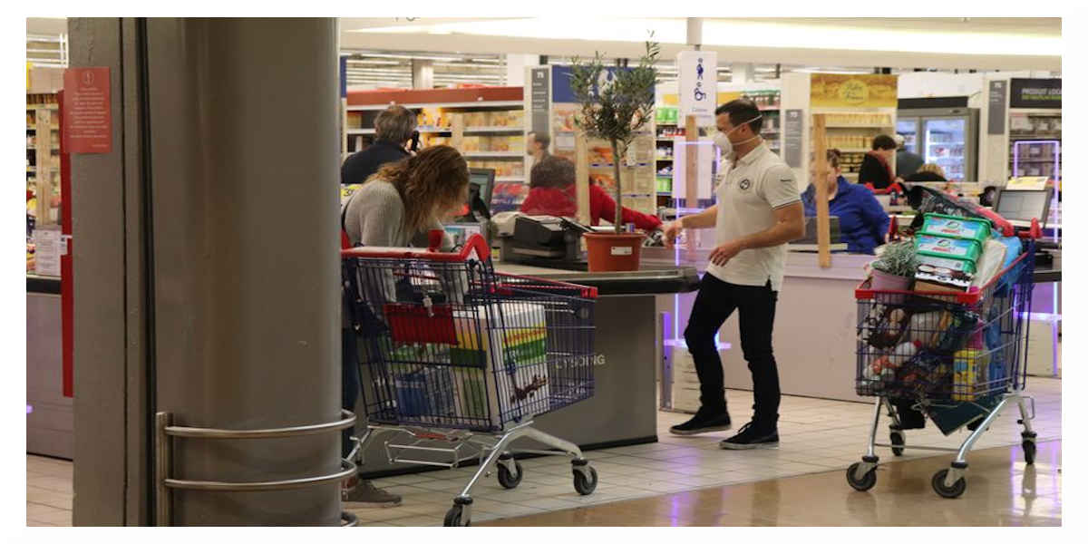 Caisse de grande surface