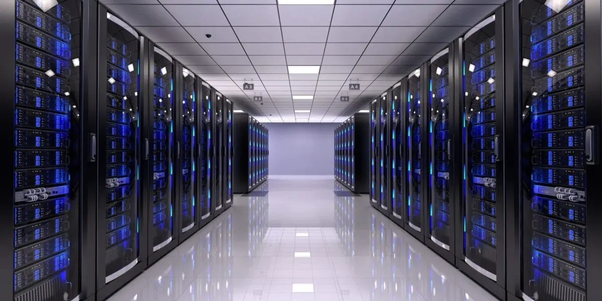 Salle de serveurs informatique