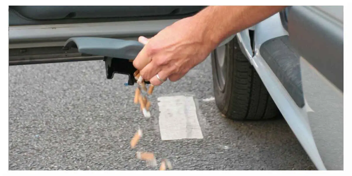 Près d'un Français sur trois jette des déchets par la fenêtre de sa voiture