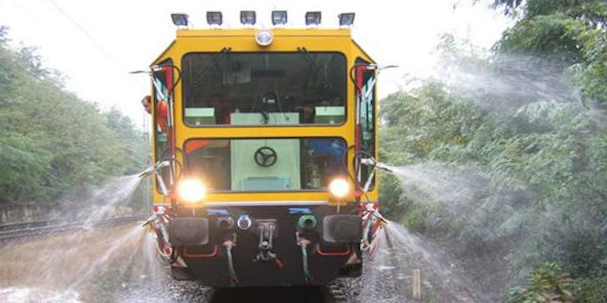 Désherbages des voies SNCF