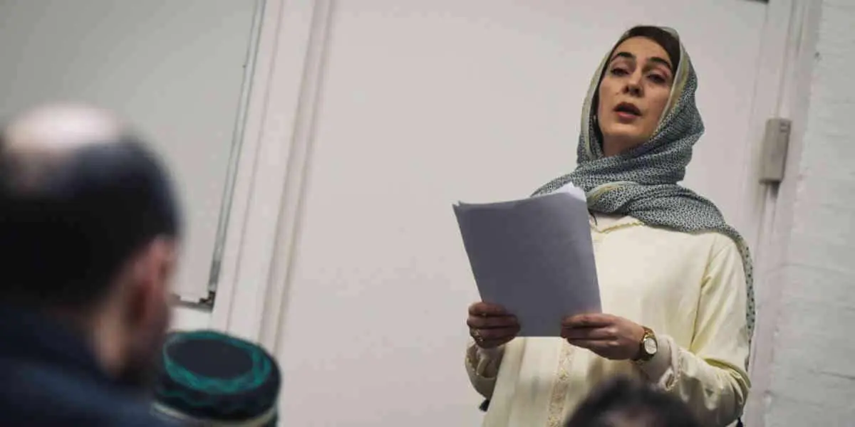 Kahina Bahloul, 1ère femme imame en France