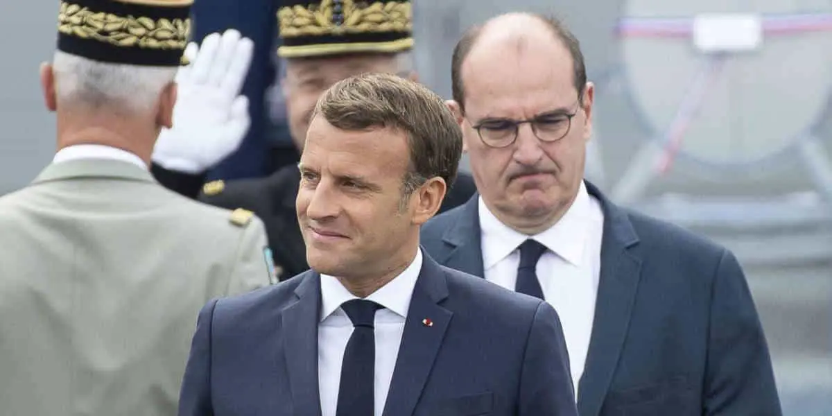 Emmanuel Macron recase ces anciens collaborateurs