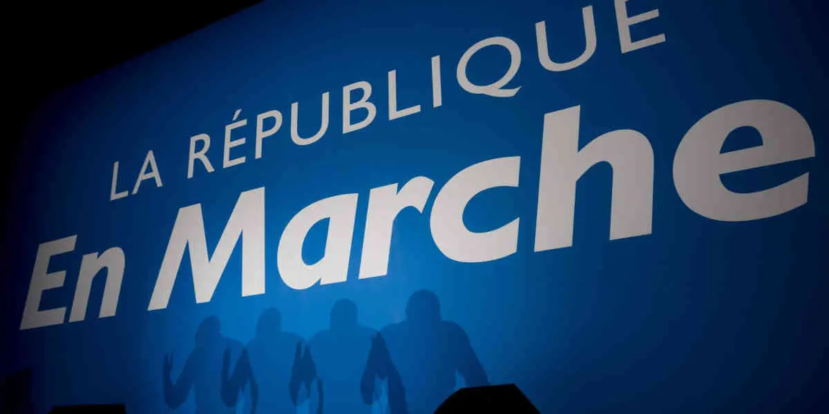 - Votre Actualité au Quotidien Le volte-face de LREM : Macron sera présent au débat du Congrès