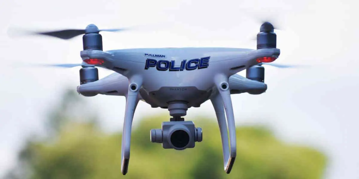 - Votre Actualité au Quotidien Des drones des forces de l'ordre seront utilisé pour surveiller les manifestations du 1er mai