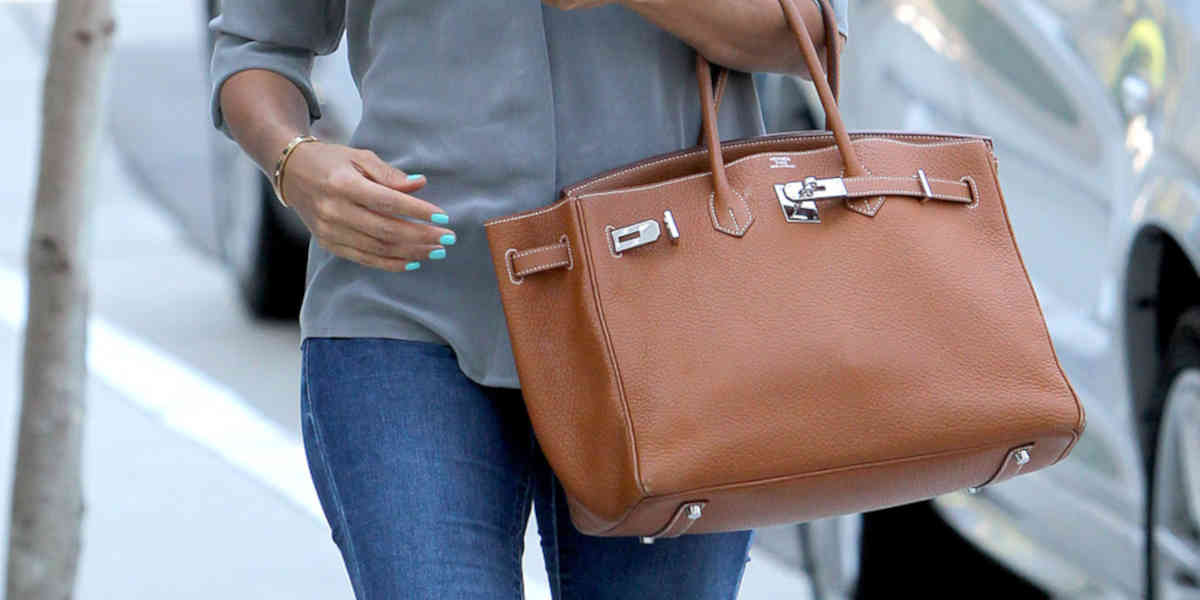 Que deviennent les invendus dans le luxe puisque leur destruction est interdite ?