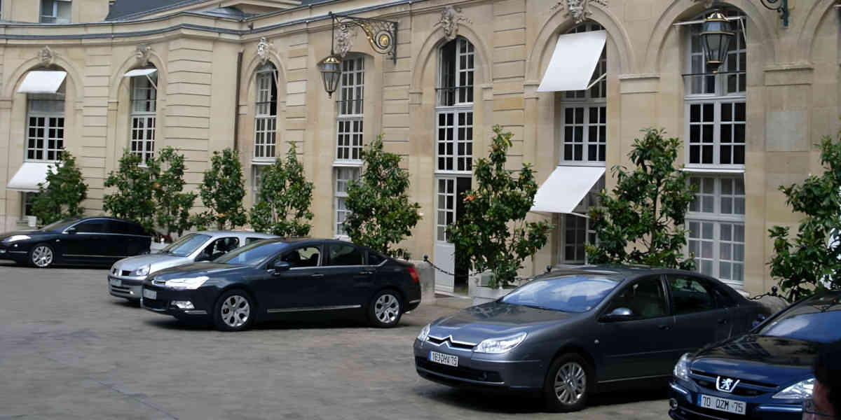 Achats d'entreprises des secteurs sensibles : Matignon annonce un renforcement du contrôle de l’État
