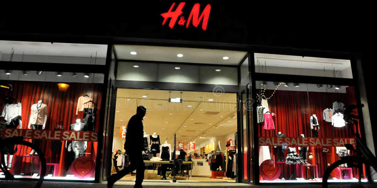 magasin-lumiere-la-nuit - Votre Actualité au Quotidien Certaines boutiques refusent d’éteindre la lumière la nuit