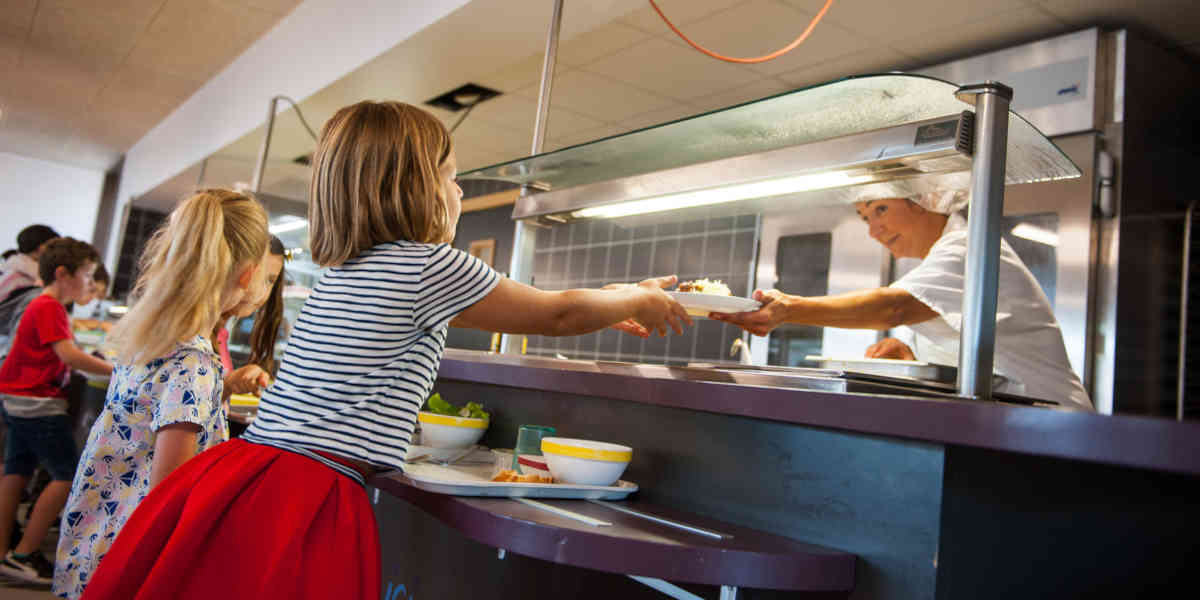 Les entreprises de restauration scolaire réclament une hausse pour faire face à l’inflation