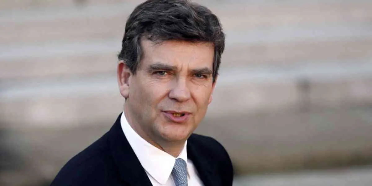 Arnaud MONTEBOURG Arnaud Montebourg veut bloquer le rachat d'une PME par un groupe américain