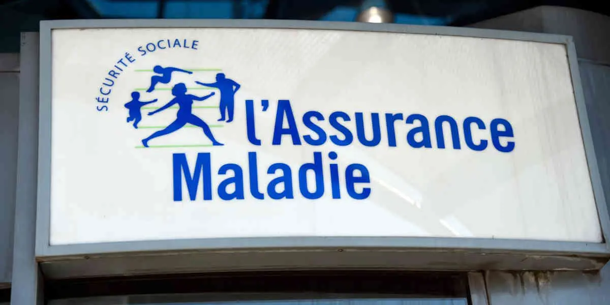 La Cour des comptes suggère de prendre les paiements impayés sur les comptes bancaires des patients