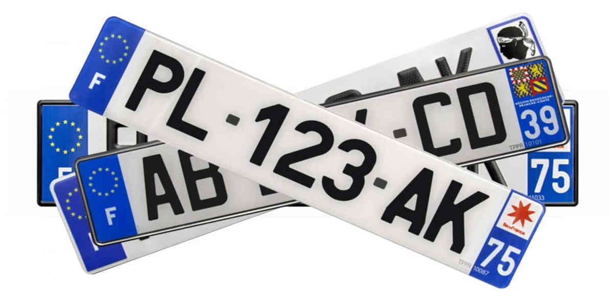 Le fléau des fausses plaques d’immatriculation
