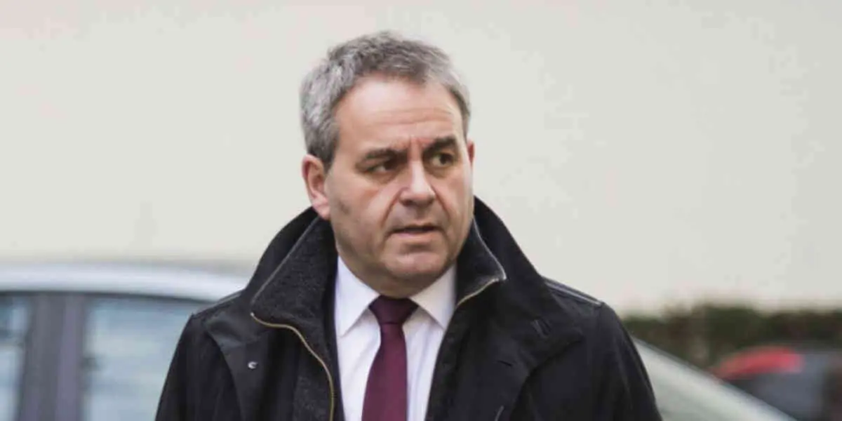 Xavier BERTRAND - Votre Actualité au Quotidien Xavier Bertrand, le premier à partir de son parti Les Républicains