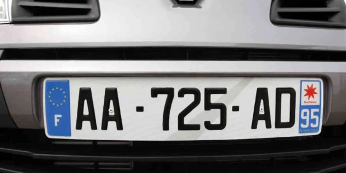 Une proposition de loi pour lutter contre les fausses plaques d'immatriculation