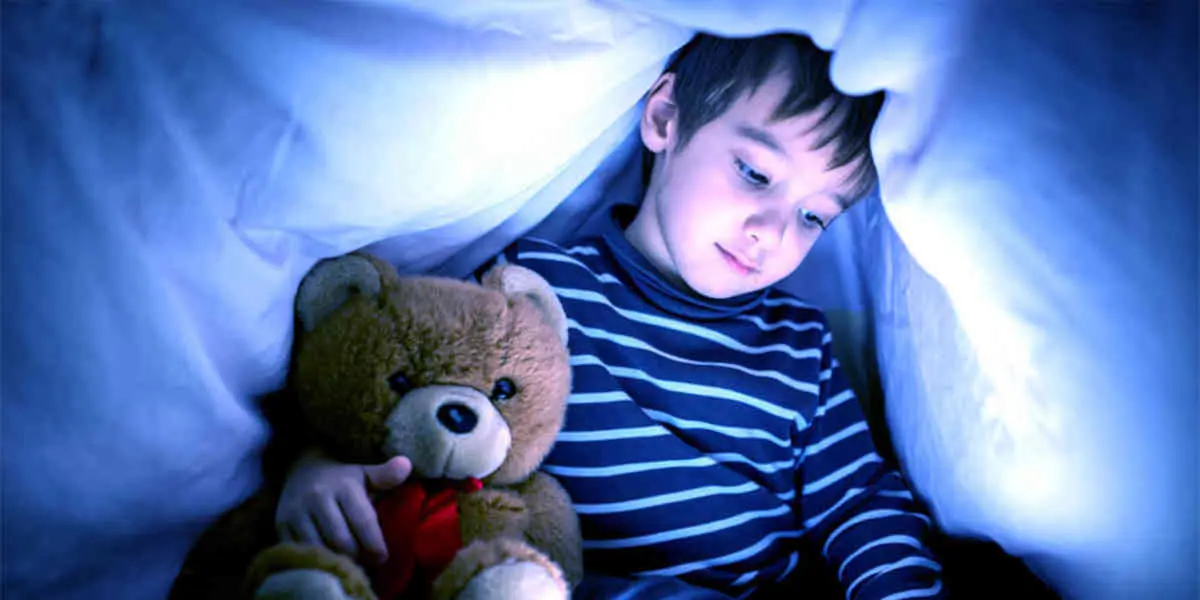Attention à ne pas exposer les enfants à trop de lumière bleue