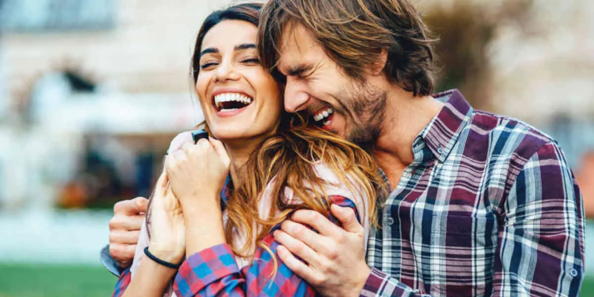 romantic-couples - Votre Actualité au Quotidien Le risque de séparation augmente lorsque la femme gagne plus d'argent