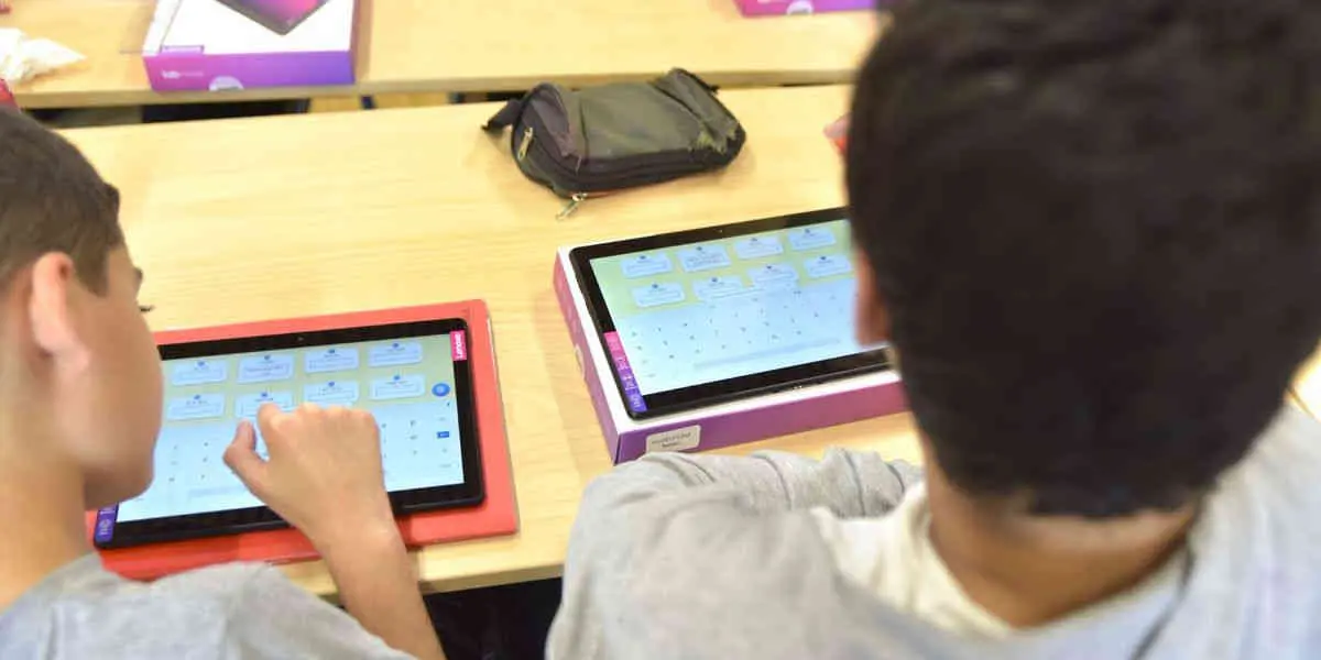 Dix jours sans écrans dans les écoles