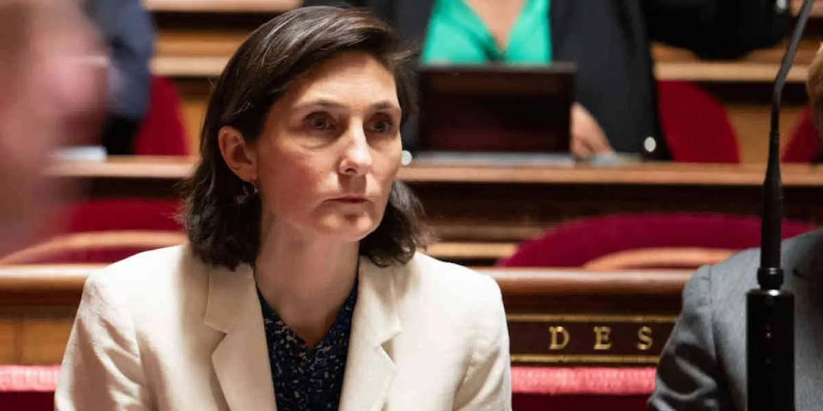 Traditionnellement bénévole, Amélie Oudéa-Castéra réclame 9 000 euros par mois pour prendre la tête du Comité national olympique