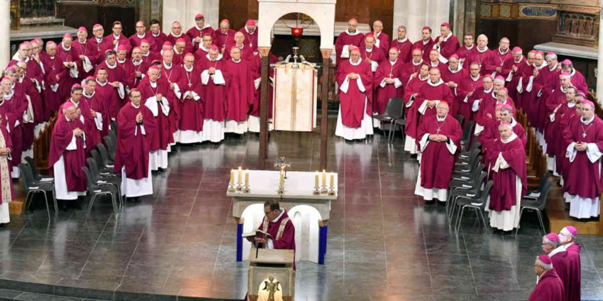 Les évêques de France invitent à 