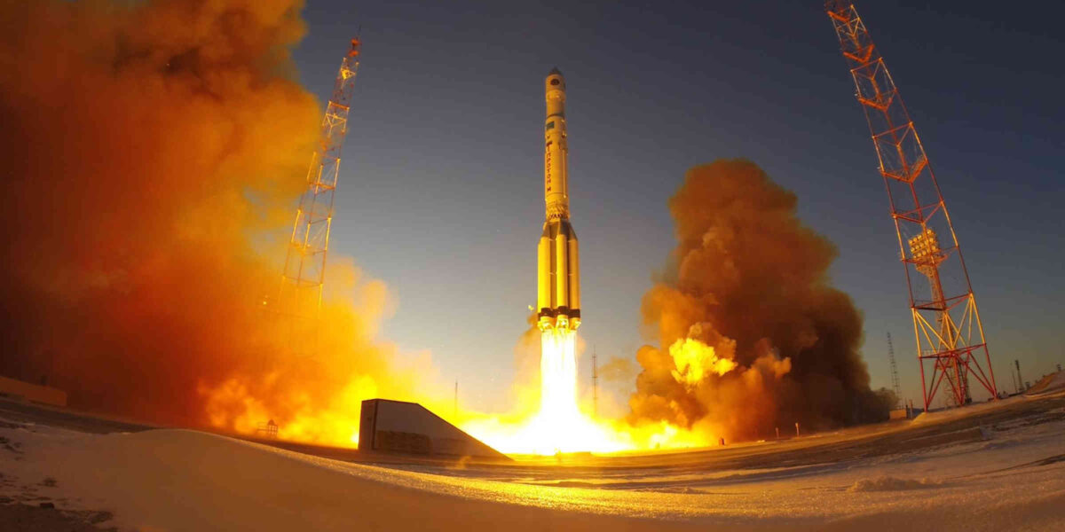 Le cosmodrome de Baïkonour en Russie a subi des dommages suite au décollage d'un équipage russo-américain.