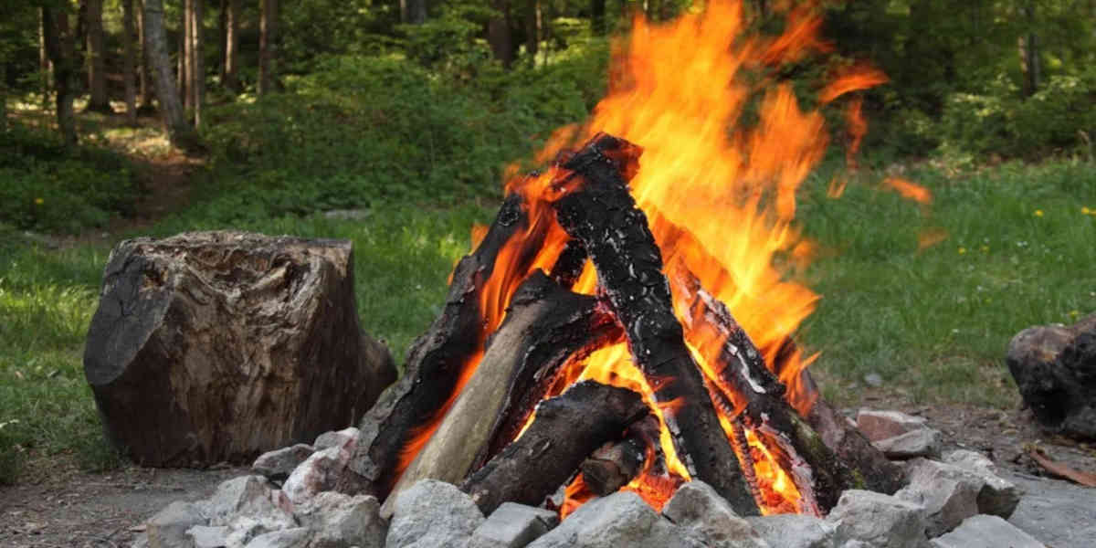 Les êtres humains ont maîtrisé l'art de produire du feu bien avant ce qui était initialement supposé