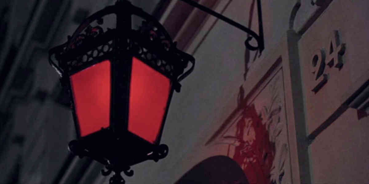 Jordan Bardella soutient la réouverture des maisons closes