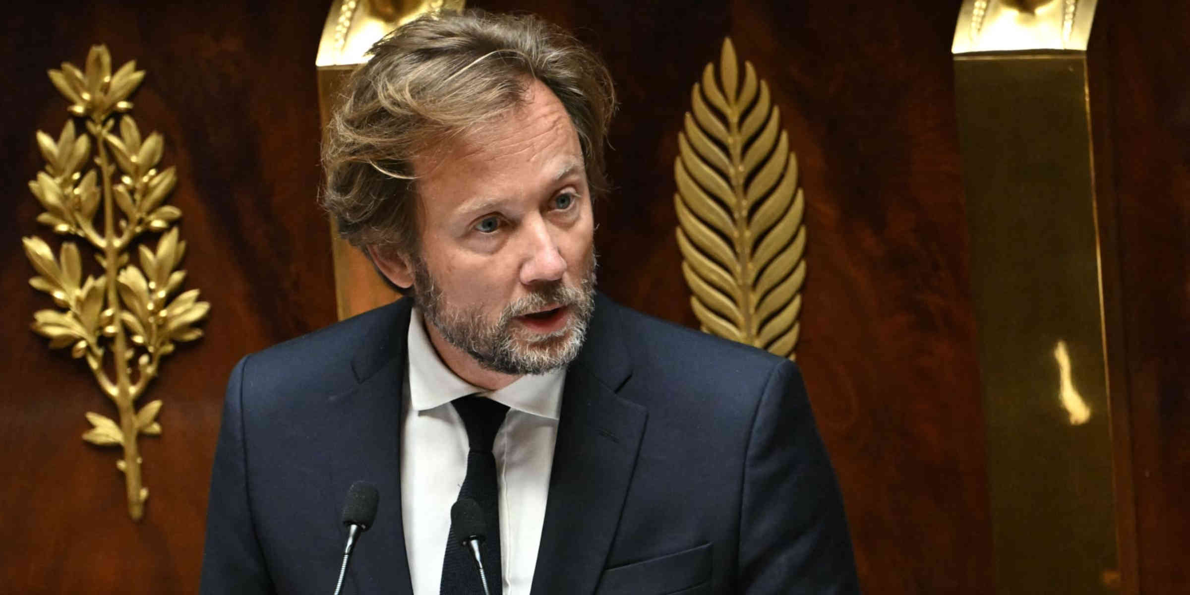 Désaccord : le patron des députés socialistes Boris Vallaud quitte la direction du PS
