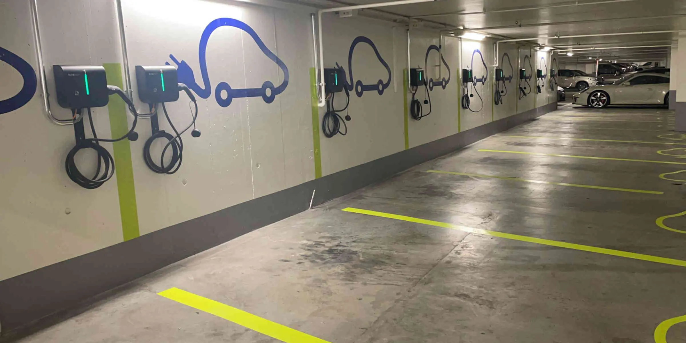 Jusqu'en 2027, l'État aide les copropriétés à installer des bornes de recharge électrique