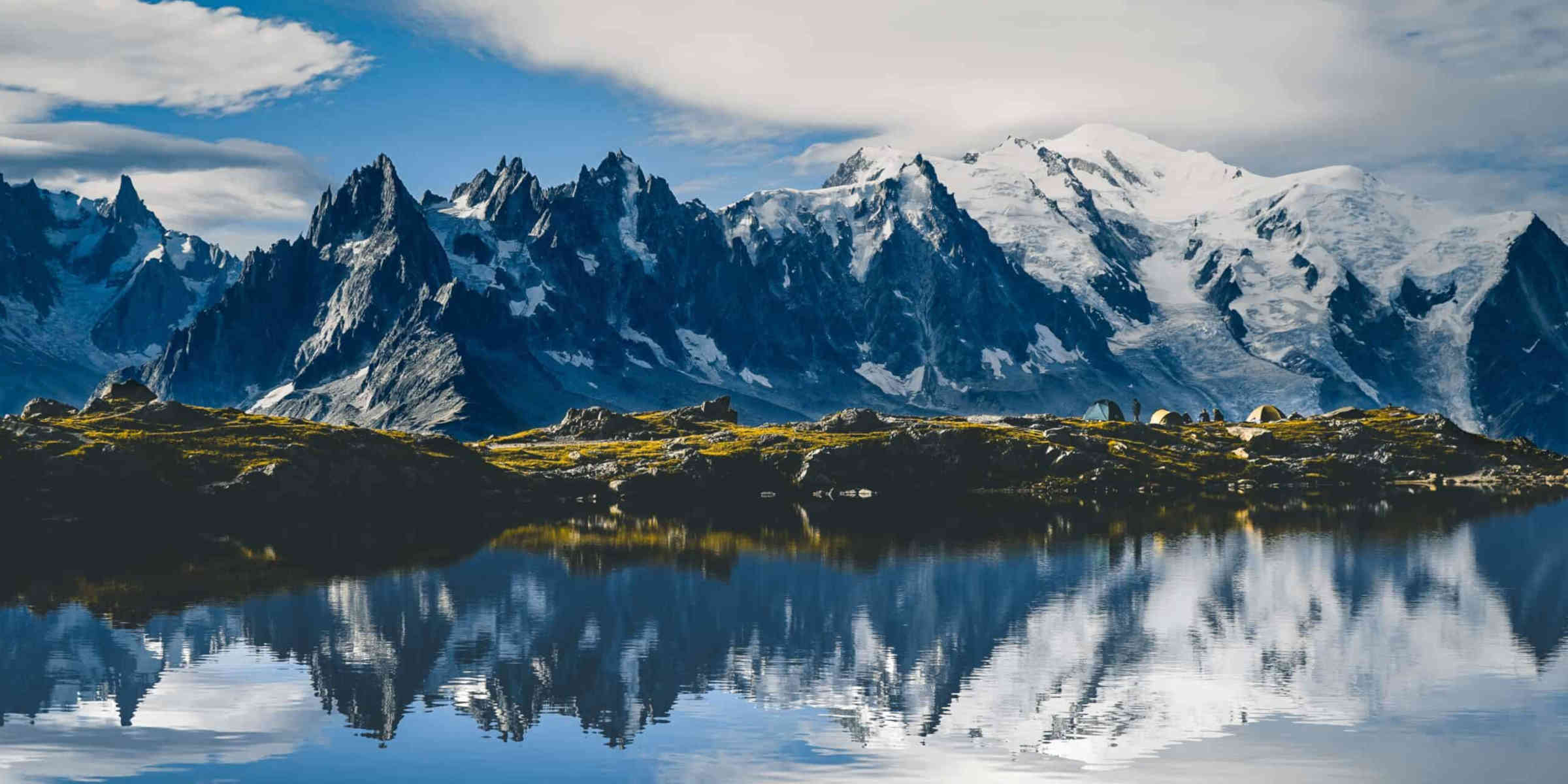 mont-blanc_montagne-des-Alpes - Votre Actualité au Quotidien Été 2026 : Les massifs montagneux français connaissent un nombre d'éboulements sans précédent