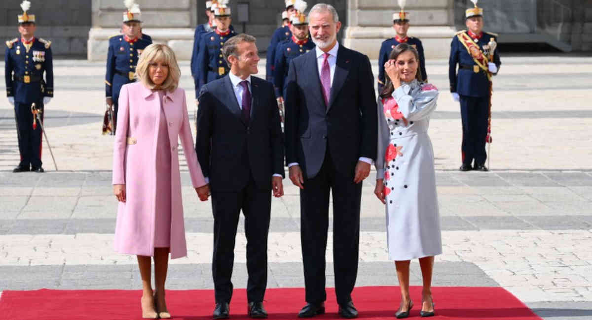 Le couple-Macron-le- roi-dEspagne-et-son-épouse-Letizia - Votre Actualité au Quotidien En Espagne, Emmanuel Macron partage ses solutions pour lutter contre la montée des extrêmes en Europe