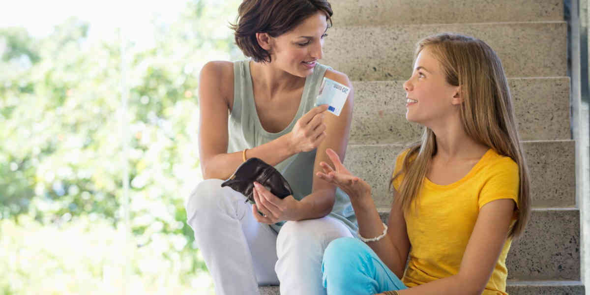 argent-de-poche-donner-a-son-ado - Votre Actualité au Quotidien Un adolescent sur deux reçoit de l'argent de poche