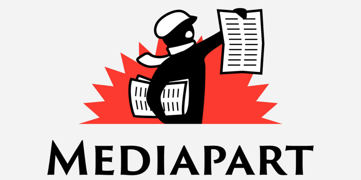 logo_mediapart - Votre Actualité au Quotidien Mediapart logo: a black abstract figure holding papers with a red burst behind; the word MEDIAPART below.