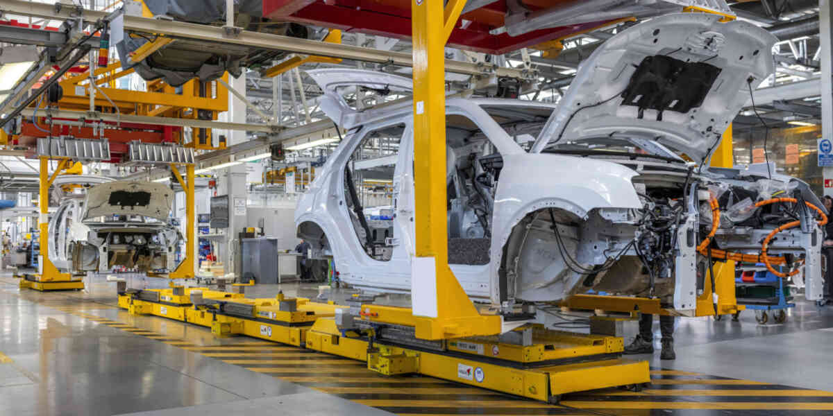 L'Allemagne et la France signent un accord sur l'avenir de l'industrie automobile « fabriquée en Europe »